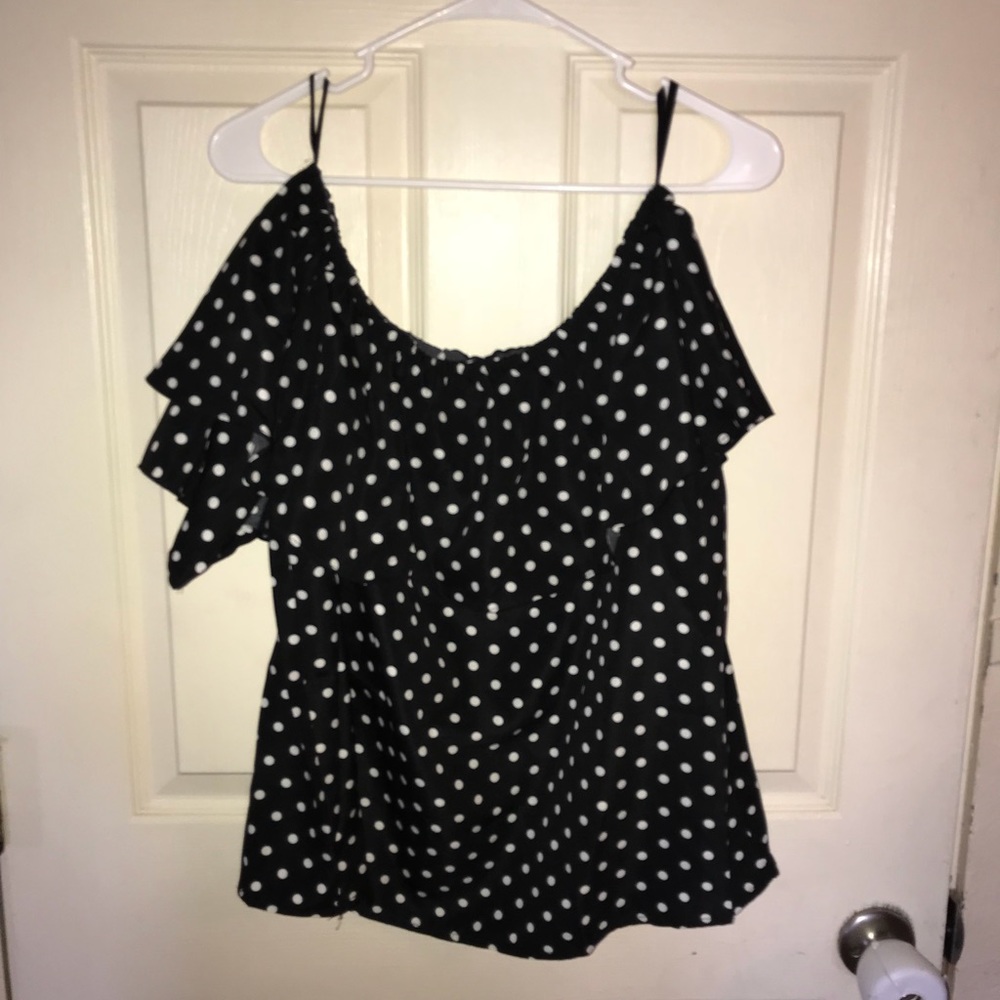 Off shoulder shirt